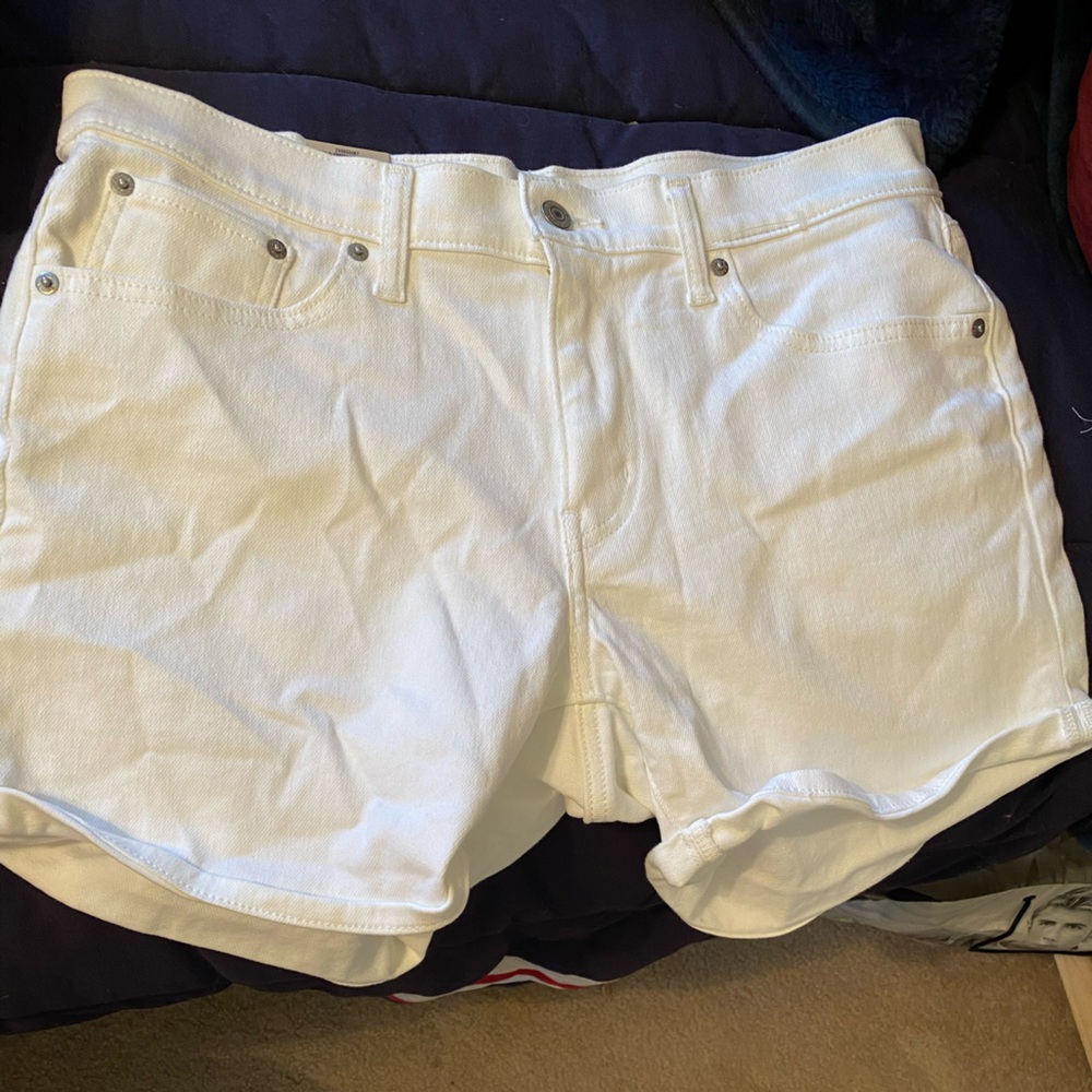 Levi Shorts white